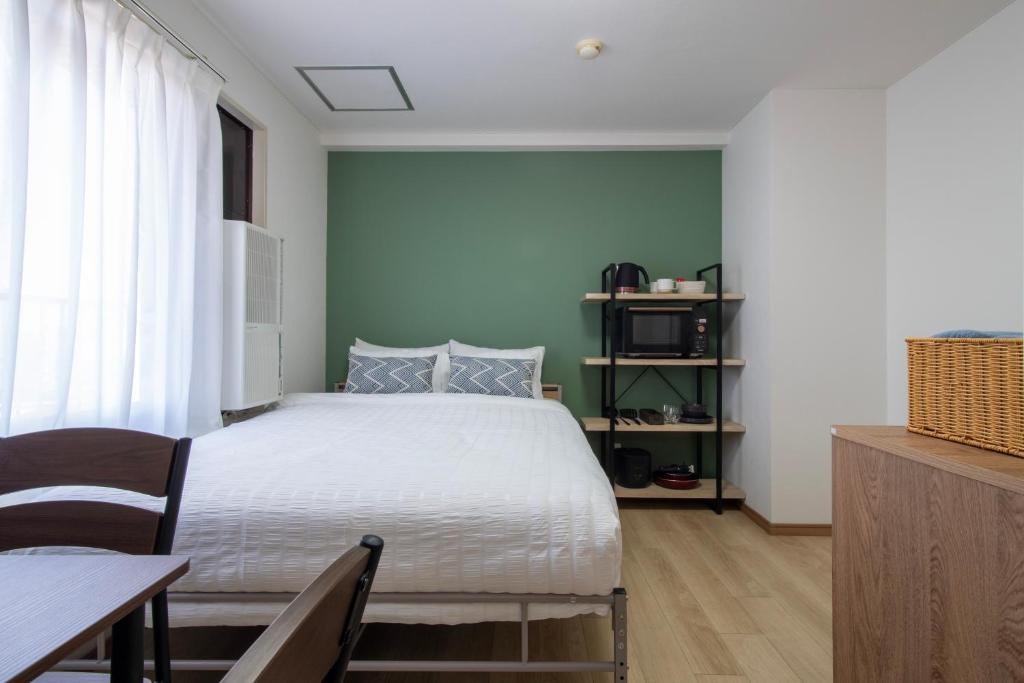 Modern Living Tokyo Komagome 602, a compact studio at excellent location