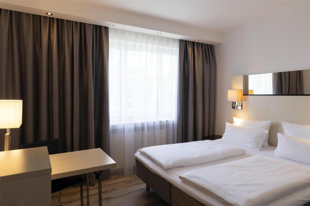 Scandic Berlin Kurfürstendamm - Resim 11