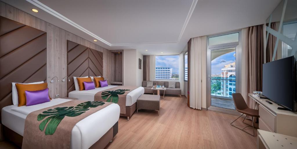 Delphin BE Grand Resort - 