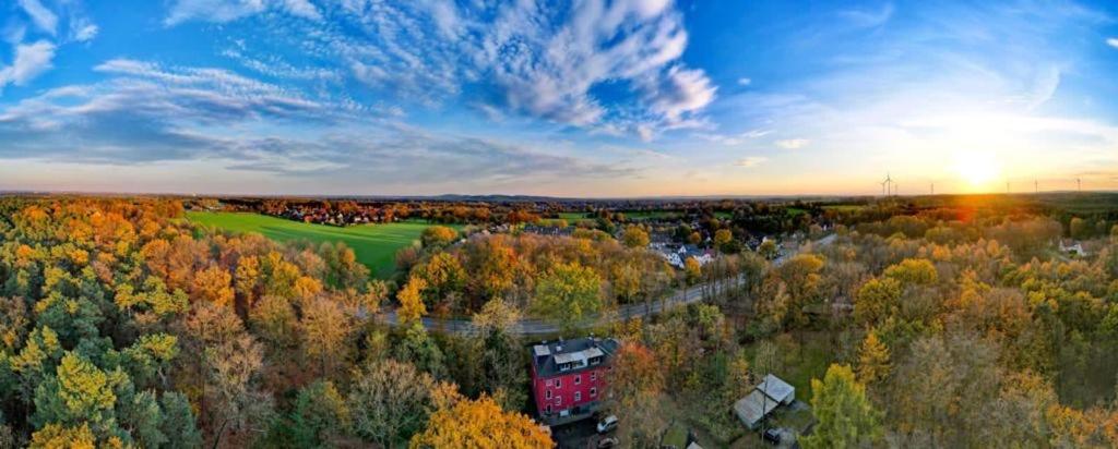 an aerial view of a golf course in a forest at Ferienwohnung inmitten der Natur und Seen in Haltern