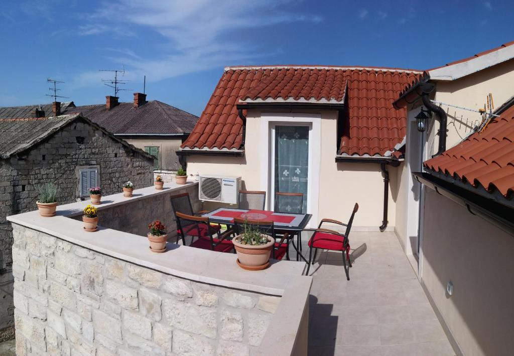 Budova, v ktorej sa apartmán nachádza