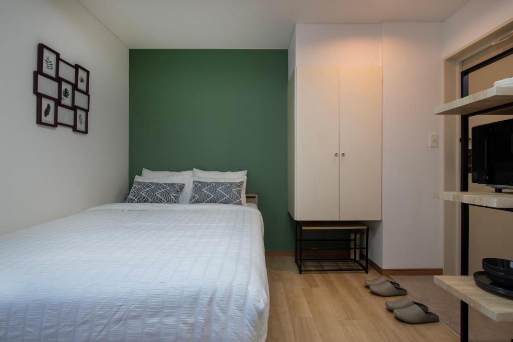 Modern Living Tokyo Komagome 601, a compact studio at excellent location