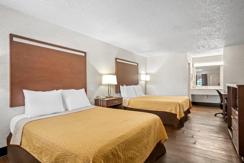 Americas Best Value Inn Midlothian - Quarto Queen Com 2 Camas Queen-Size - Fumantes