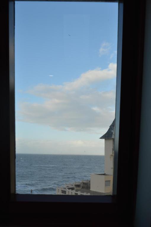 Hotel Des Bains - Superior Twin Room With Side Sea View