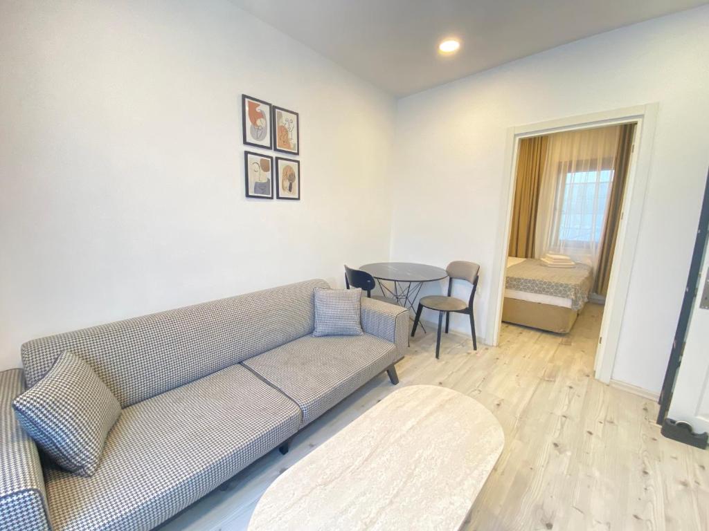 امکانات Historical comfy flat in Beyoğlu tophane, galata - تصویر ۴