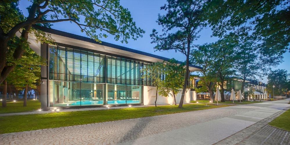 Vonkajšia záhrada v ubytovaní Eva Park Life & Spa