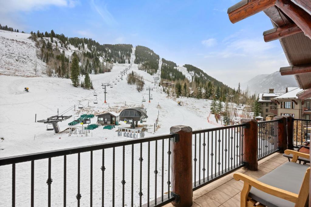 View of The Ritz-Carlton Club, 3 Bedroom Penthouse 4301, Ski-in & Ski-out ...