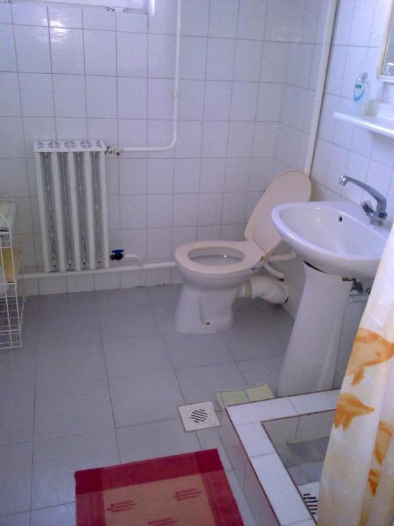 Koupelna v ubytování Alabástrom Panzió és Étterem