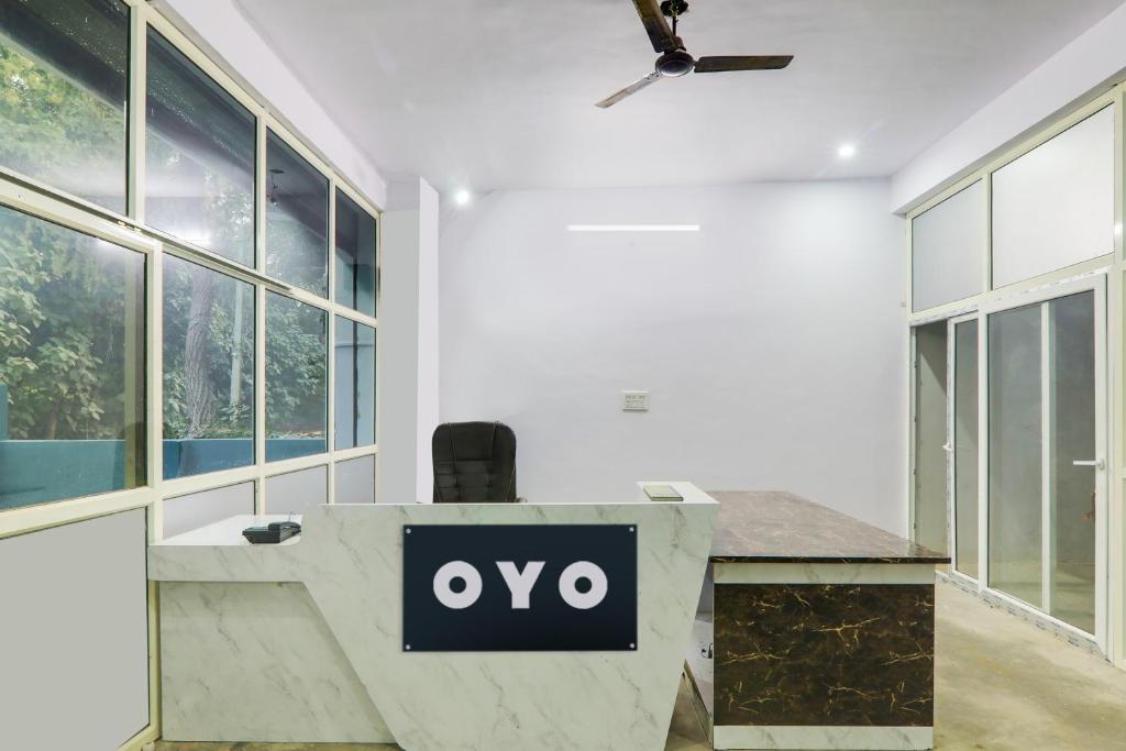 Gallery image of Super Hotel O VIRAT HOTEL AND RESORT in Lucknow