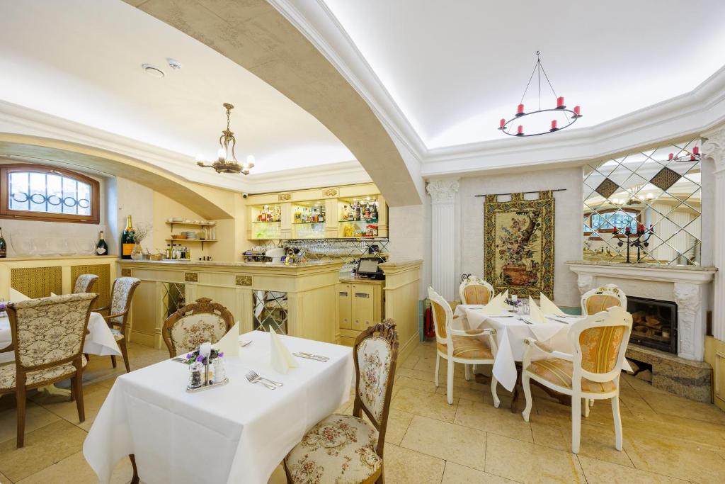 Hotel Château Cihelny - Resim 41