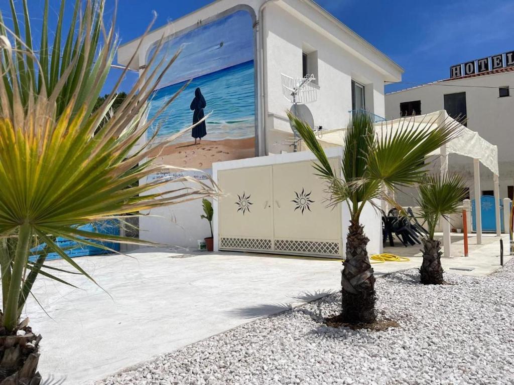 Gallery image of Villa Rosa On The Beach in Bari Sardo