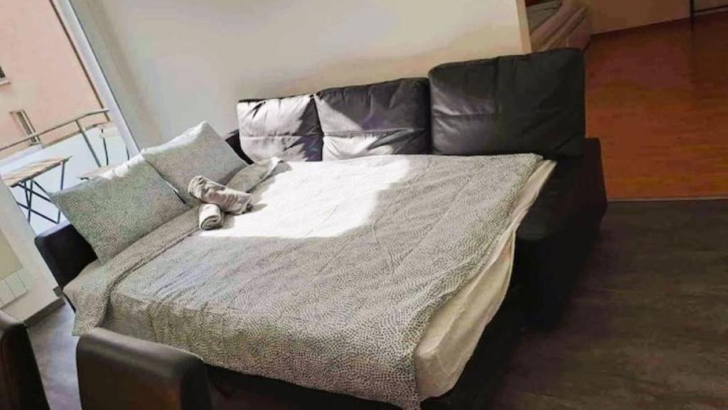 Central Zurich Flats with Balcony Hilda Self CheckIn - Resim 26