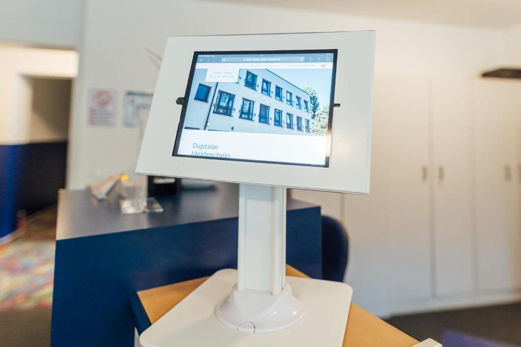 MYKY Aparthotel Harburg - Free Parking - Resim 5