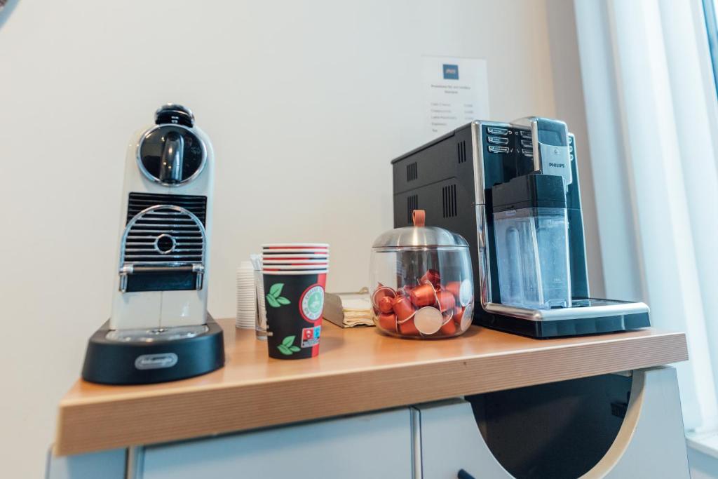 MYKY Aparthotel Harburg - Free Parking - Resim 28