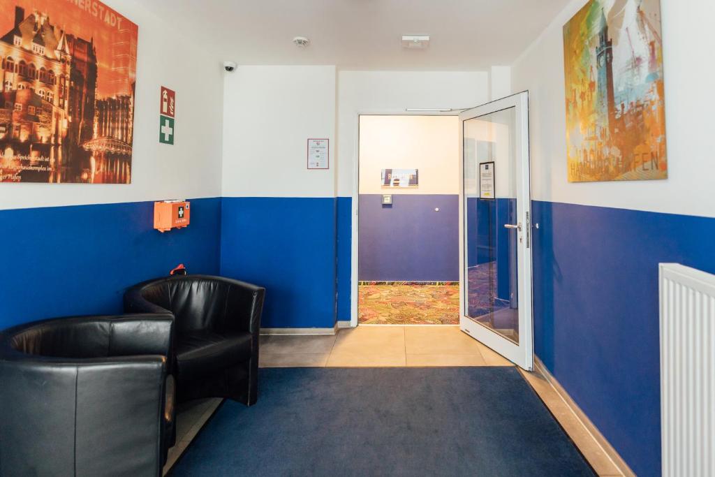 MYKY Aparthotel Harburg - Free Parking - Resim 22