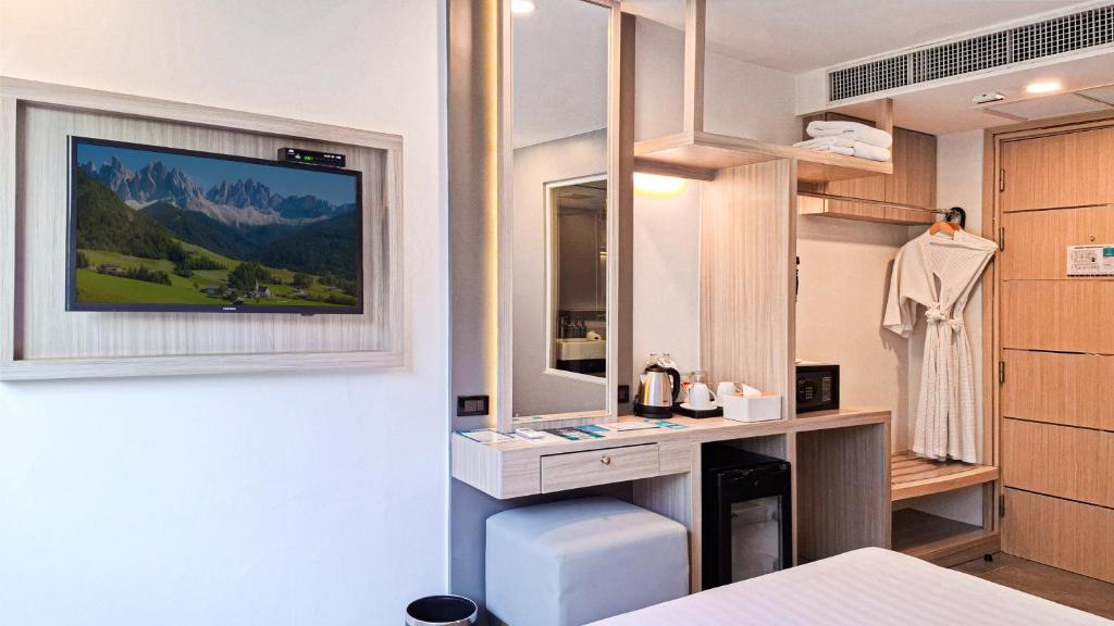 Clarian Hotel Beach Patong - Resim 32