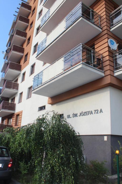 Budova, v ktorej sa apartmán nachádza