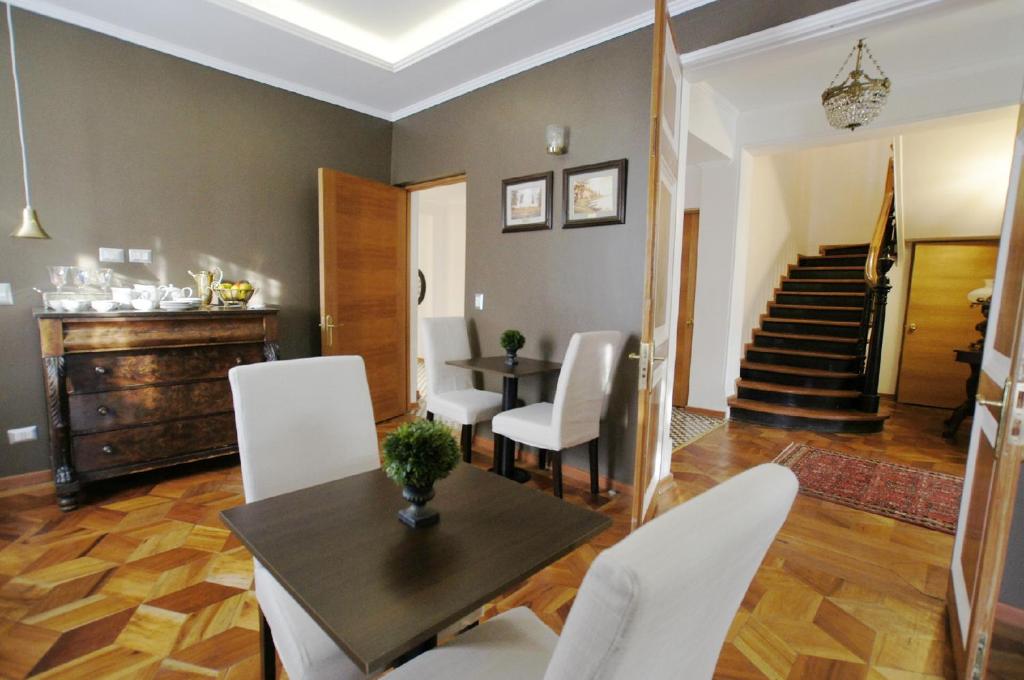 Posezení v ubytování Quiral Hotel Boutique