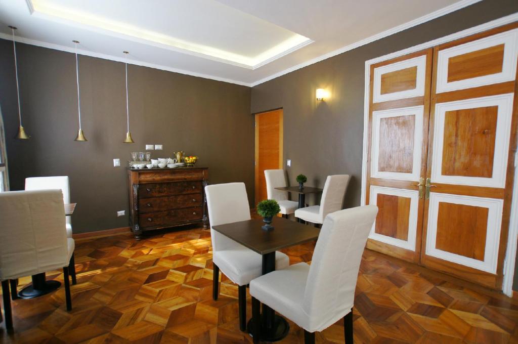 Posezení v ubytování Quiral Hotel Boutique