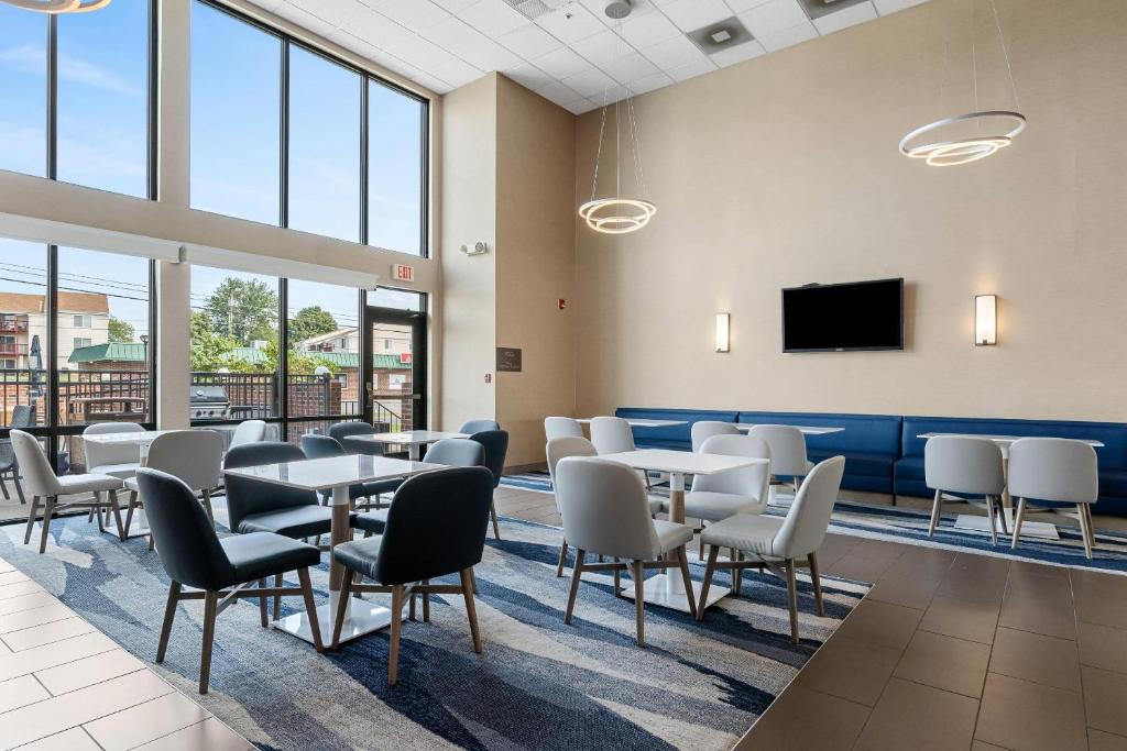 Comfort Inn Aikens Center photo