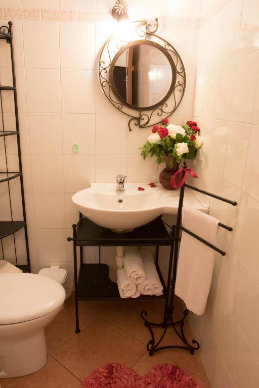 A bathroom at Cà de Matagè