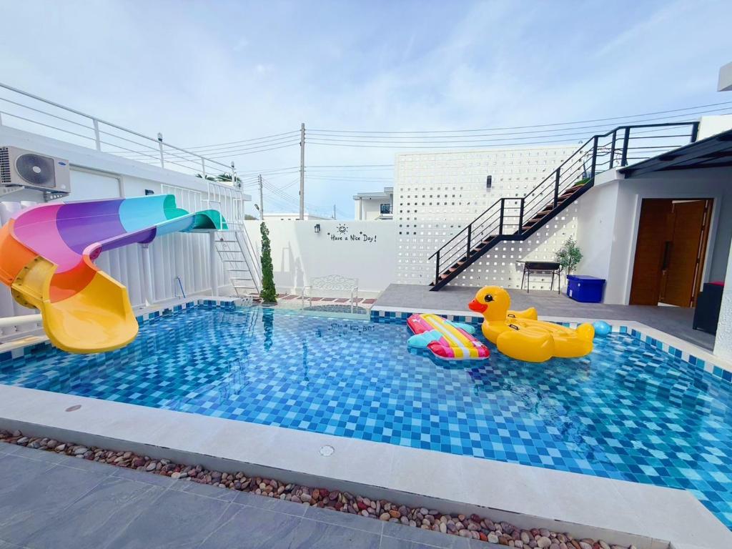 Bassein majutusasutuses T&A Happy home Huahin või selle lähedal