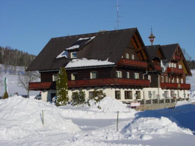 Hotel Stockerwirt during the winter