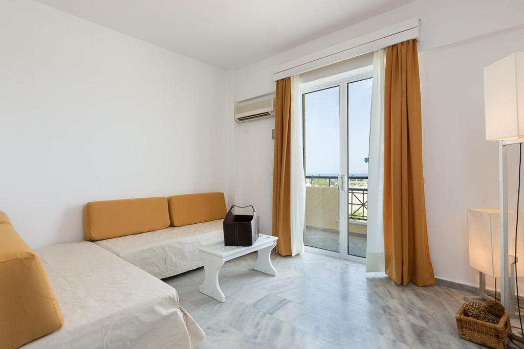 Posezení v ubytování Castello Bianco Aparthotel