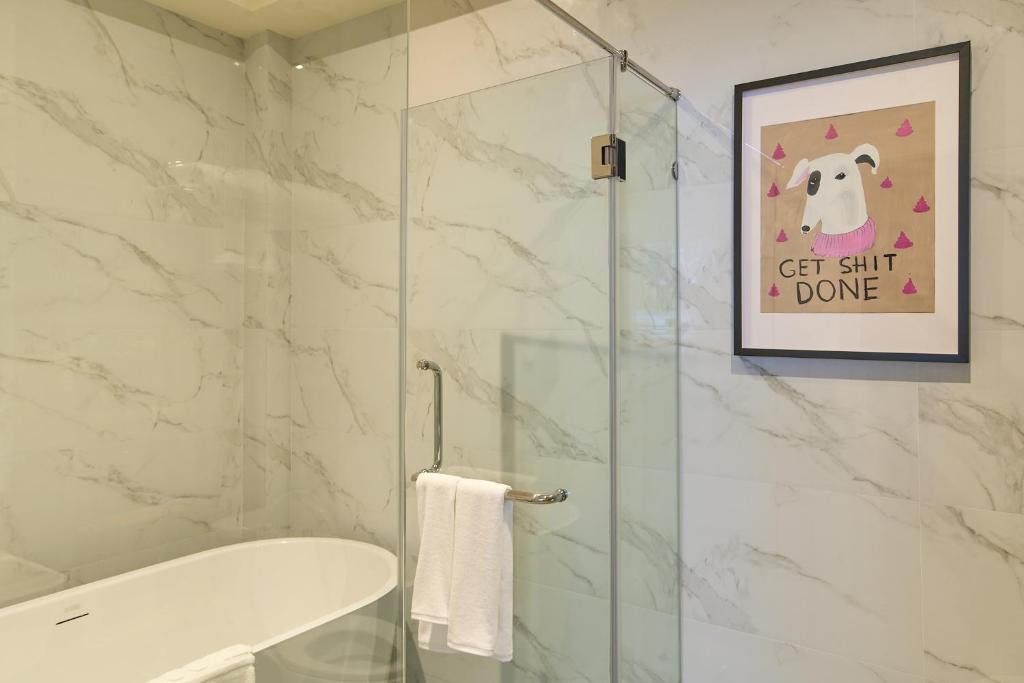 5loft Anti-Hotel, Silom, Bangkok - Resim 21