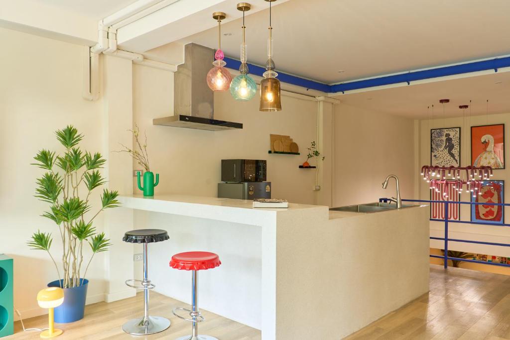 5loft Anti-Hotel, Silom, Bangkok - Resim 29