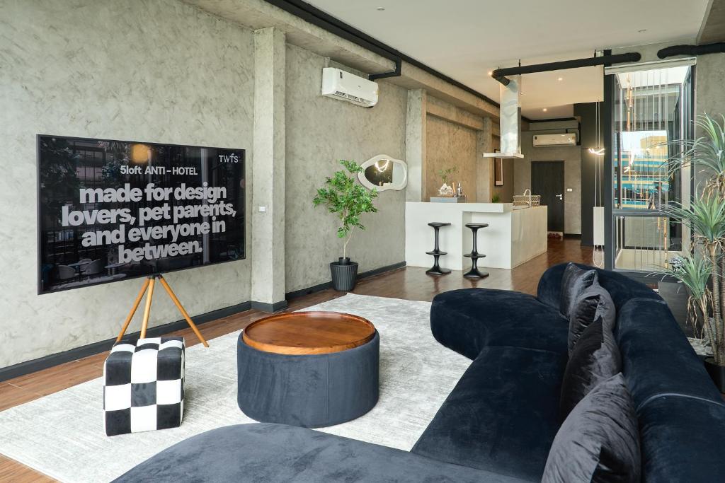 5loft Anti-Hotel, Silom, Bangkok - Resim 32