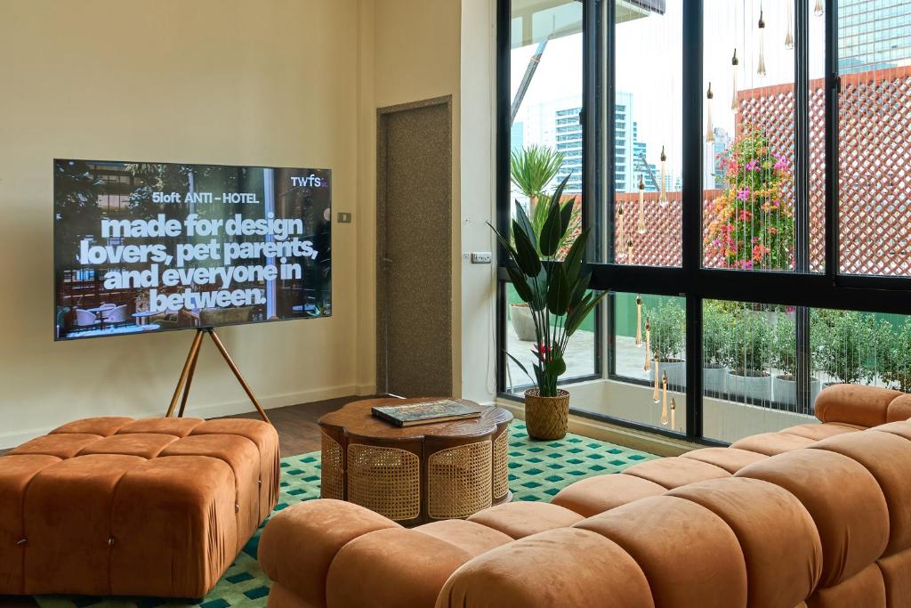 5loft Anti-Hotel, Silom, Bangkok - Resim 5