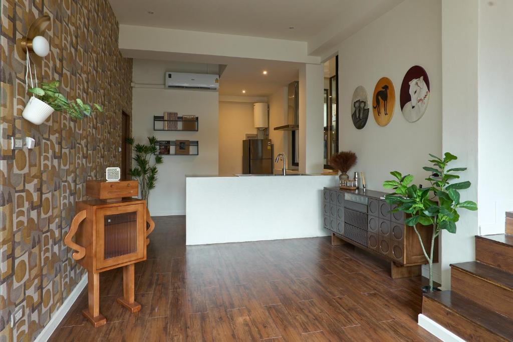 5loft Anti-Hotel, Silom, Bangkok - Resim 42