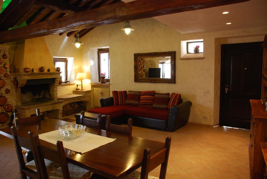 Zdjęcie z galerii obiektu Il Paradiso nel Borgo w mieście Arrone