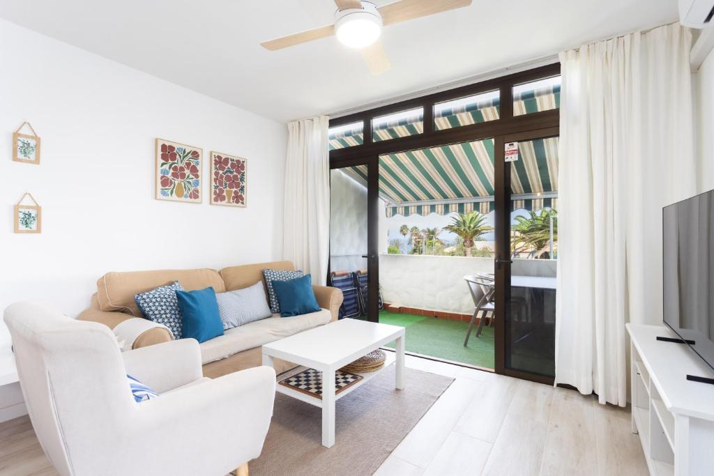 Amazing 2 bedrooms by the sea, Costa Adeje