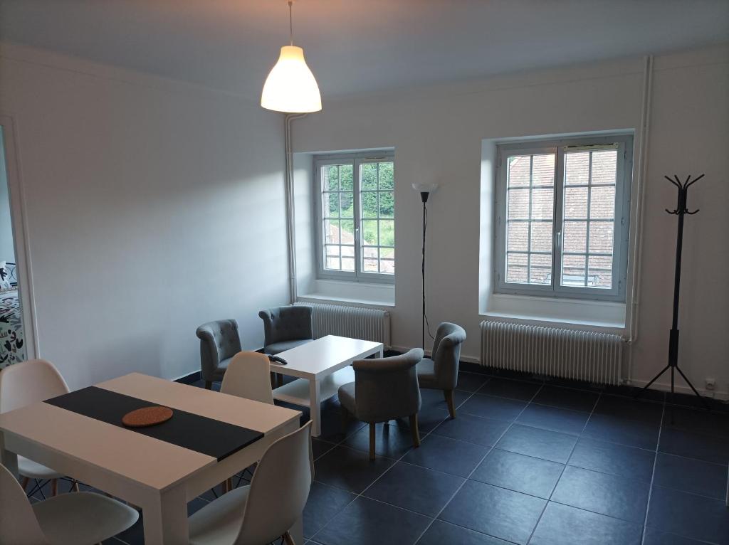 Posezení v ubytování O'Couvent - Appartement 251 - 3 chambres - 81 m2 - Cinquième étage