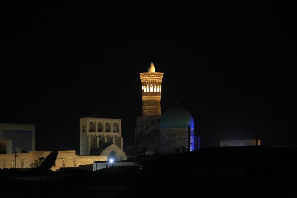 Φωτογραφία από το άλμπουμ του SARROJ Boutique σε Bukhara