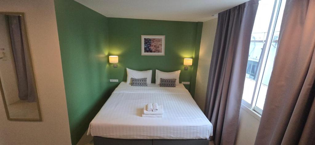 
Deluxe Room - Building 1
