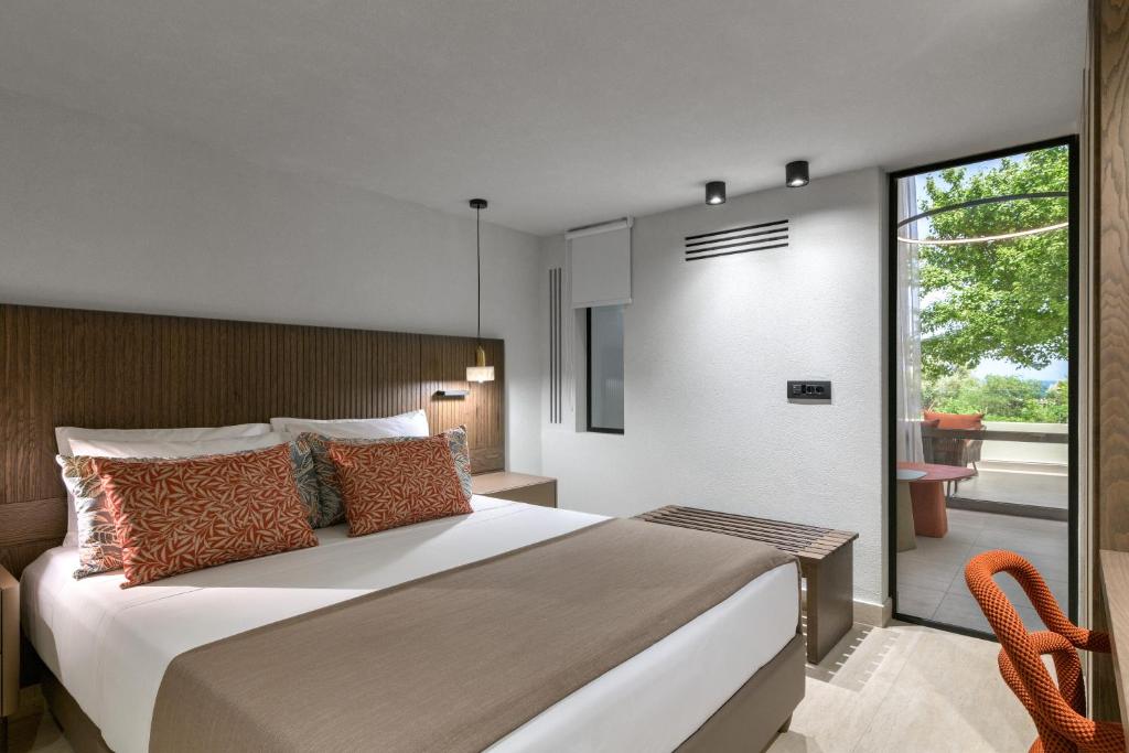 Olympic Palace Hotel - 