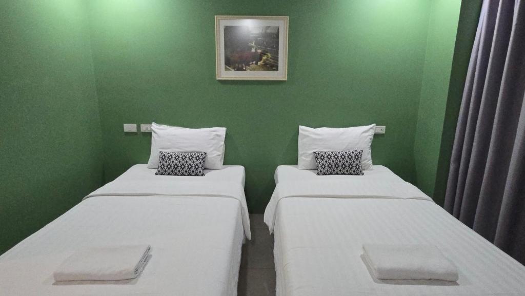 
Superior Twin with window - Building 1
