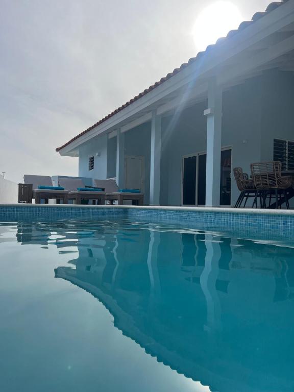 Villa with private pool close to the most beautiful beaches!
