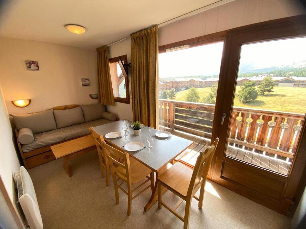 Balkón nebo terasa v ubytování Les Chalets De Superd Chardon Bleu - APPARTEMENT 4 PERSONNES AGREABLE EXPO SUD MAE-8764