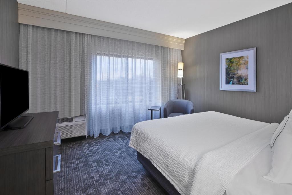 Courtyard by Marriott Somerset photo