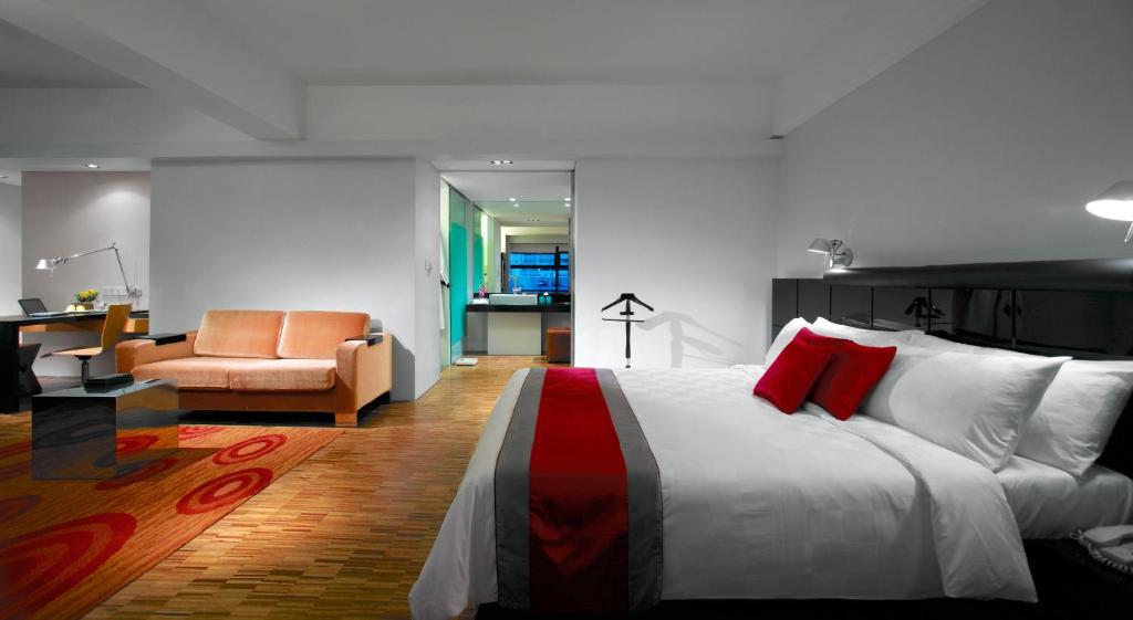 Hotel Maya Kuala Lumpur City Centre - Grand Premier Room