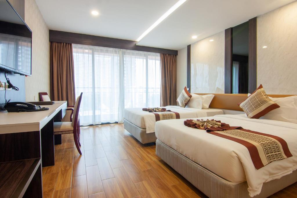 Golden Jomtien Beach Hotel - Resim 10