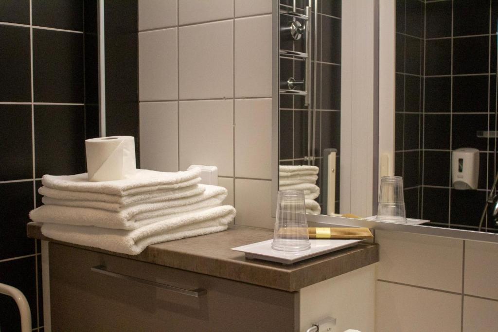 Aava Hotel - Habitación Doble Con Balcón