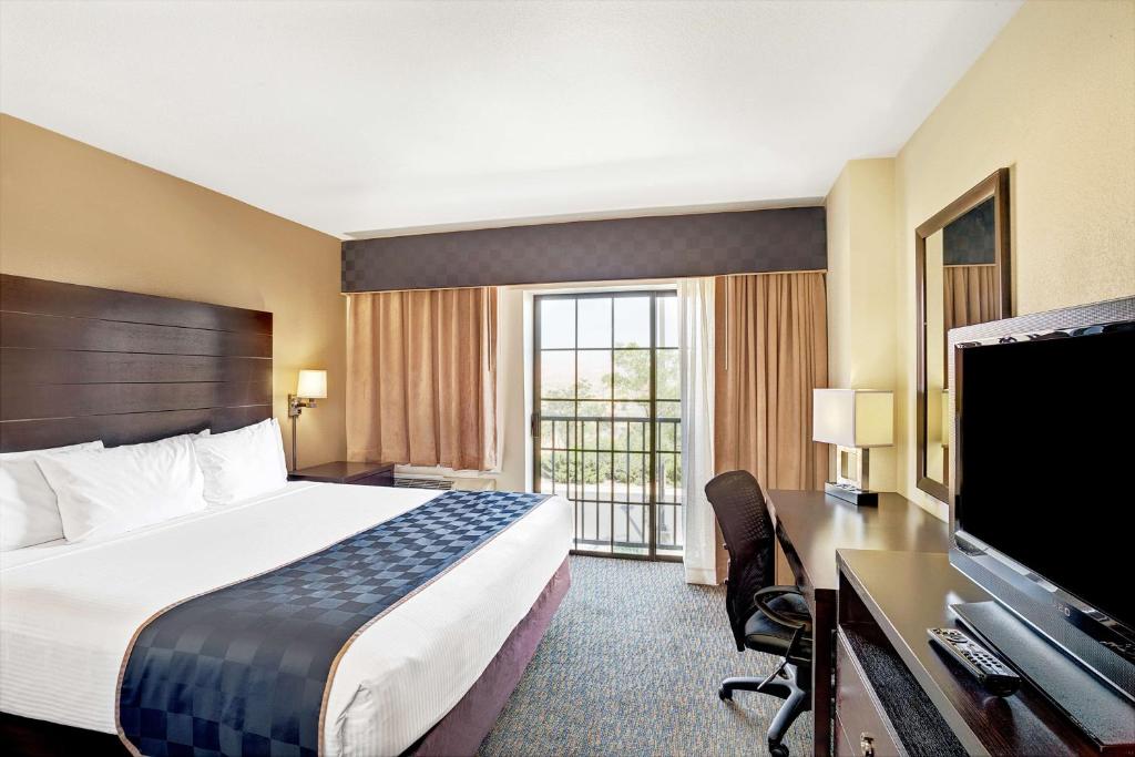Days Inn & Suites by Wyndham Page Lake Powell - キングルーム - 禁煙