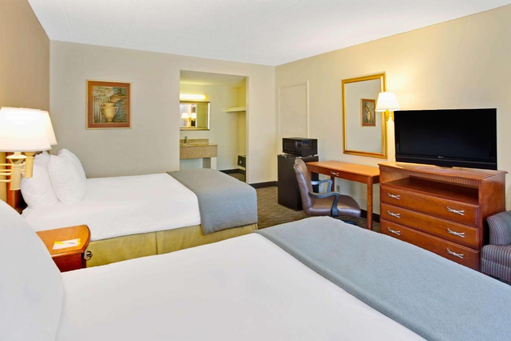 Days Inn by Wyndham Silver Spring - Camera Doppia Con 2 Letti Matrimoniali - Fumatori