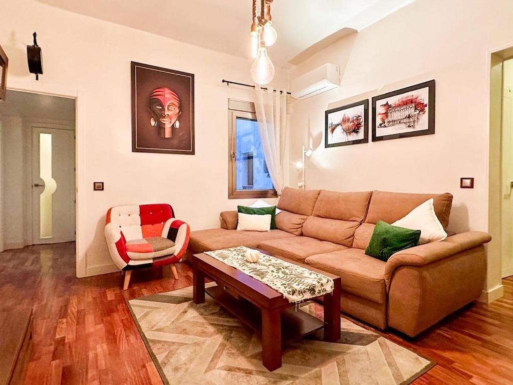Charming apartment - Downtown, Airport, Bernabeu in minutes