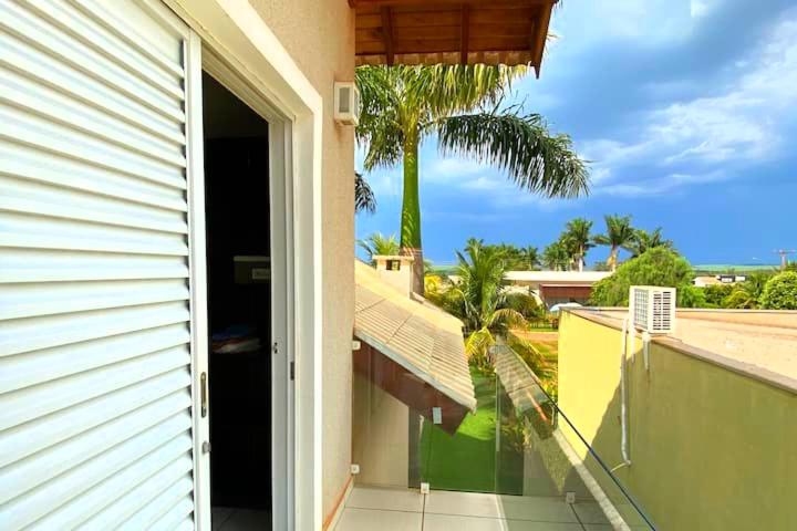 Μπαλκόνι ή βεράντα στο Casa no rio Paranapanema - Condomínio Oásis